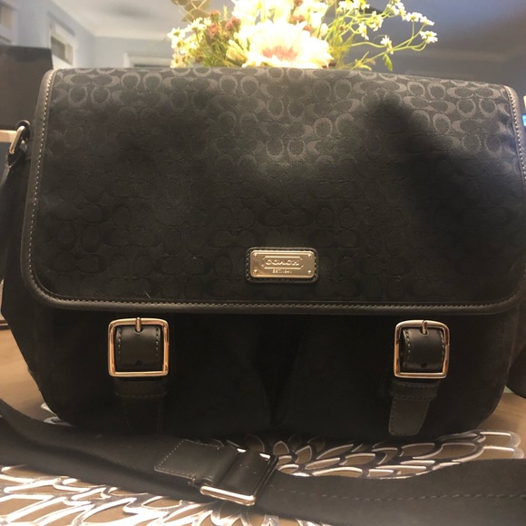 Coach Handbags - Coach Messenger Bag